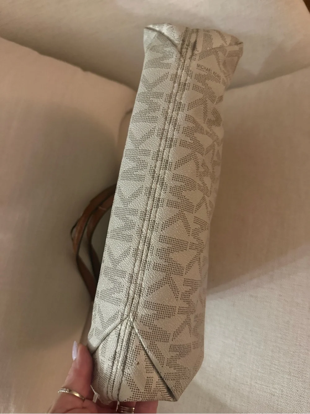 Michael Kors Cream/Tan Signature MK Logo Shoulder Bag with Gold Chain